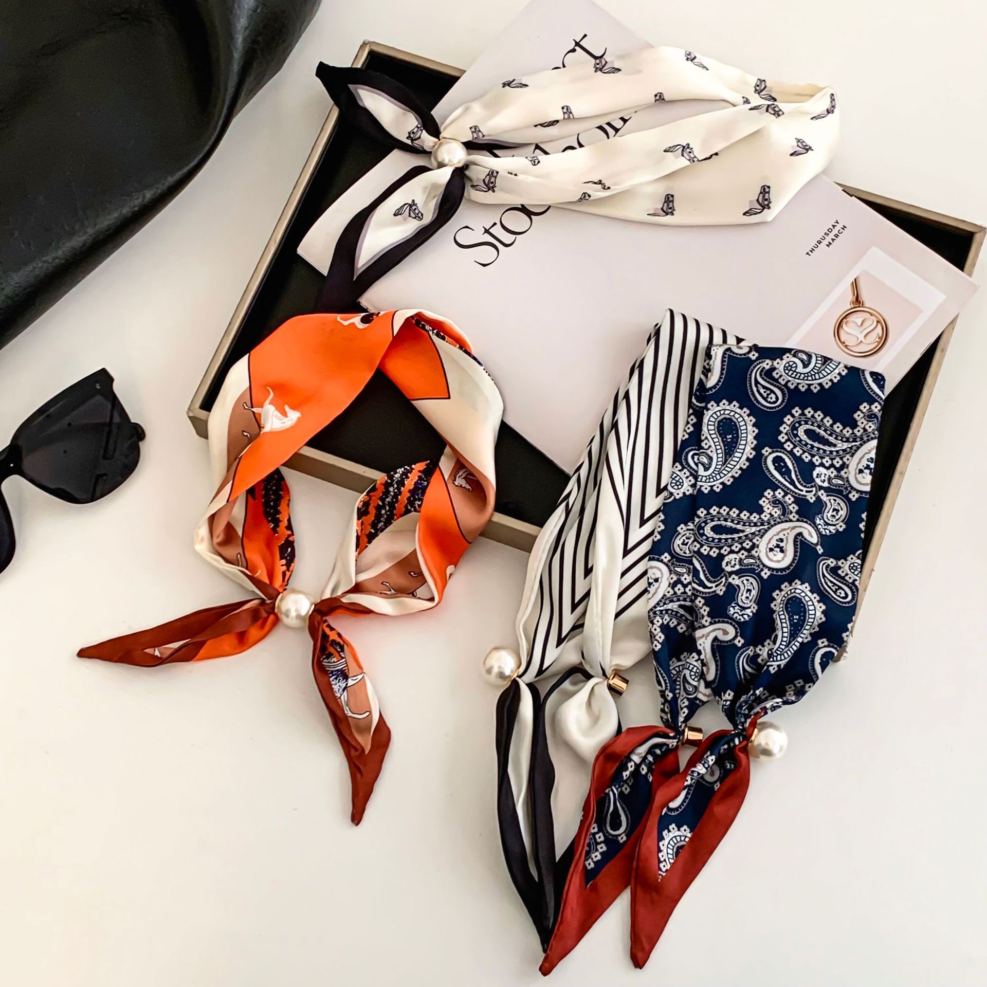 Cashew Flower Silk Scarf Effor - Outdoor Furniture Decor recensie en prijs